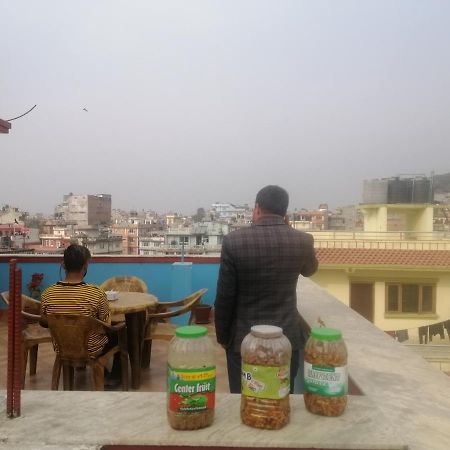 Famous House Kathmandu Hostel Ngoại thất bức ảnh