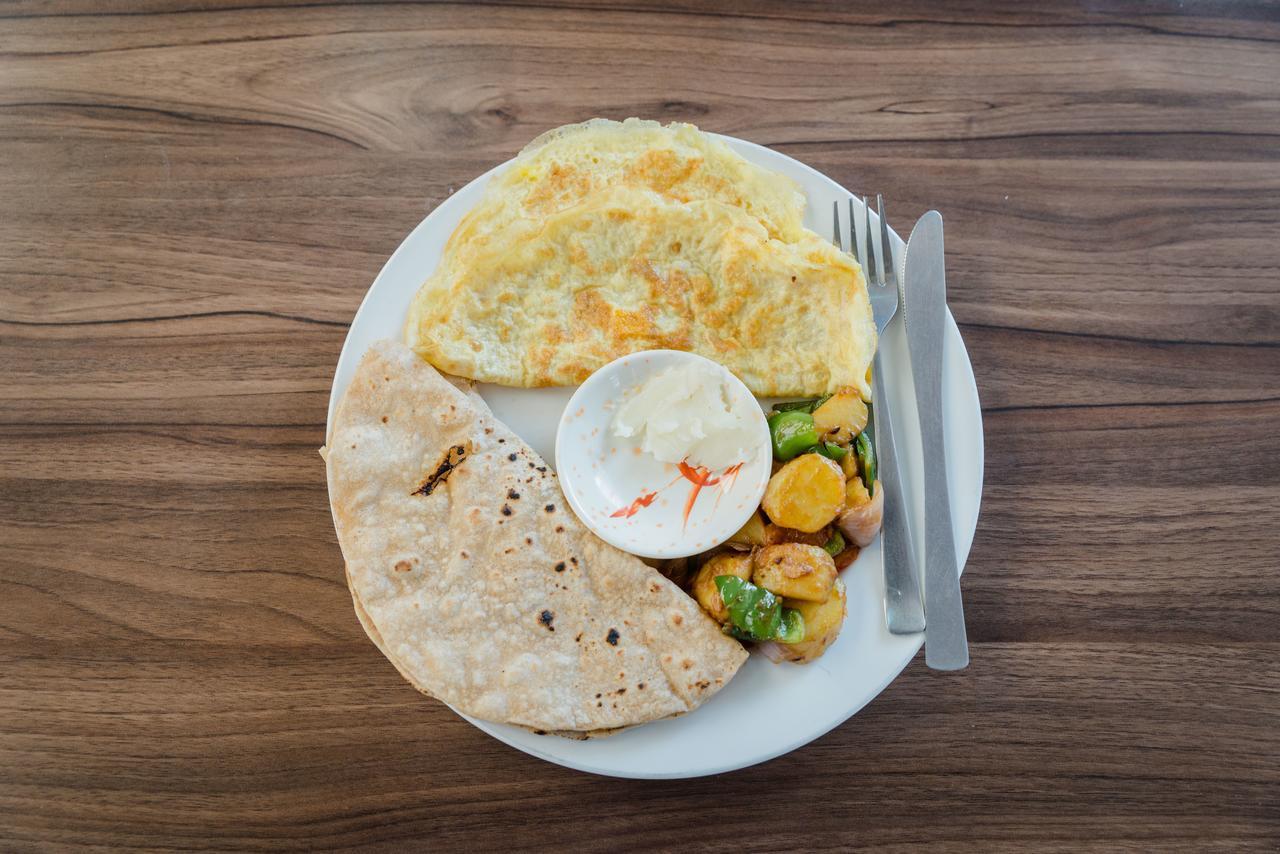 Famous House Kathmandu Hostel Ngoại thất bức ảnh