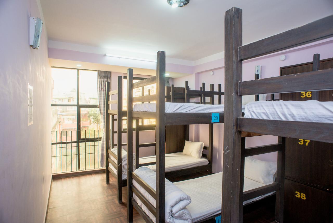 Famous House Kathmandu Hostel Ngoại thất bức ảnh