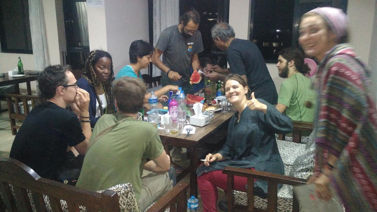 Famous House Kathmandu Hostel Ngoại thất bức ảnh