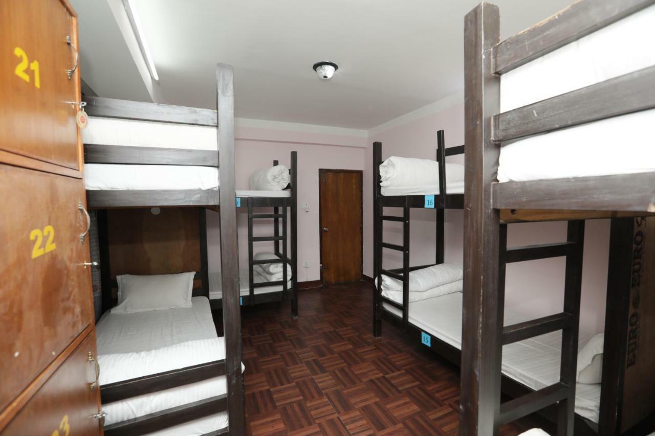 Famous House Kathmandu Hostel Ngoại thất bức ảnh