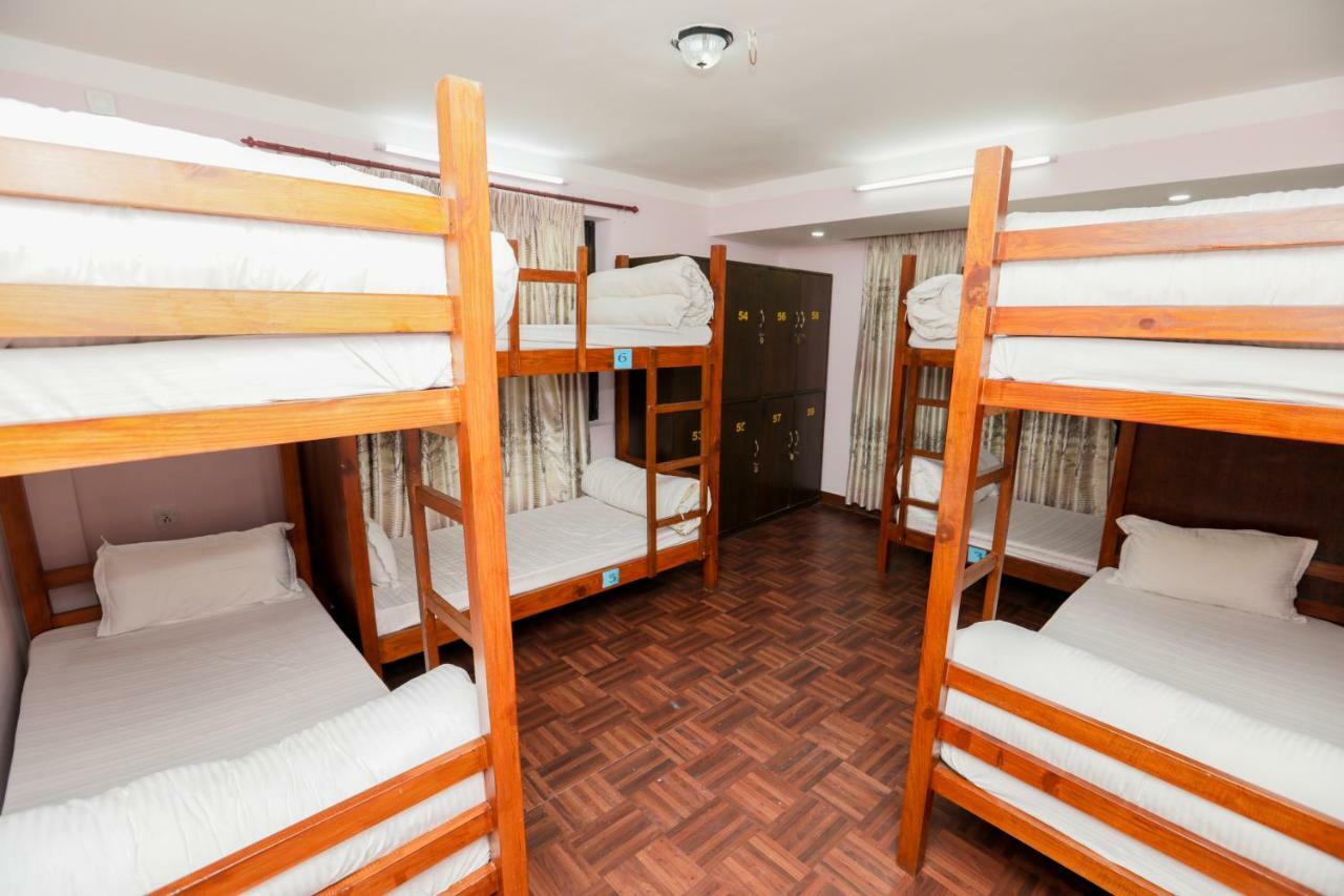 Famous House Kathmandu Hostel Ngoại thất bức ảnh