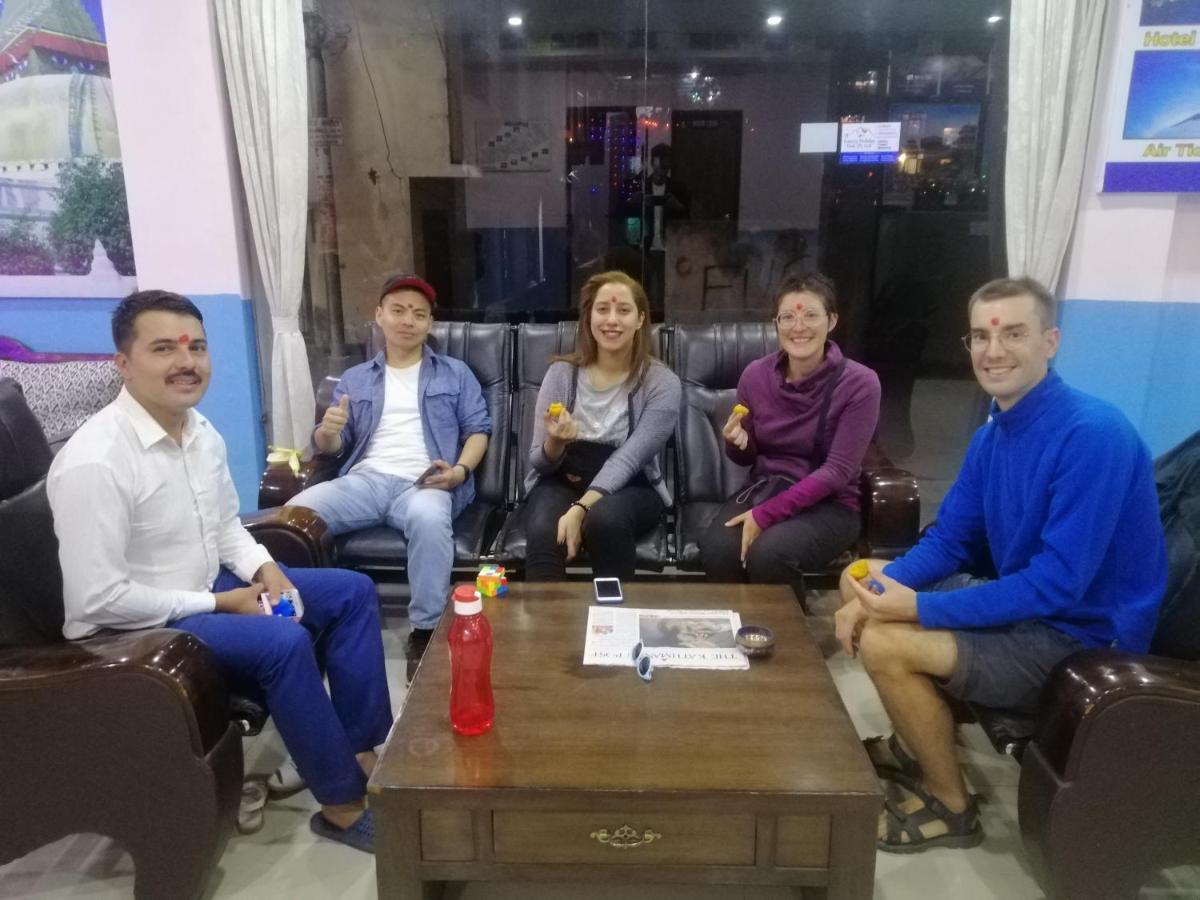 Famous House Kathmandu Hostel Ngoại thất bức ảnh